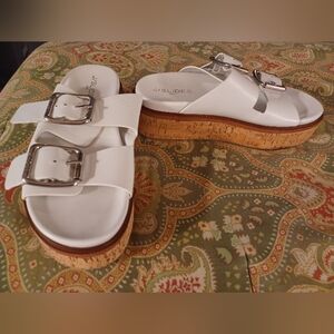 J/SLIDES 7.5 7 1/2 white leather slides sandals shoes